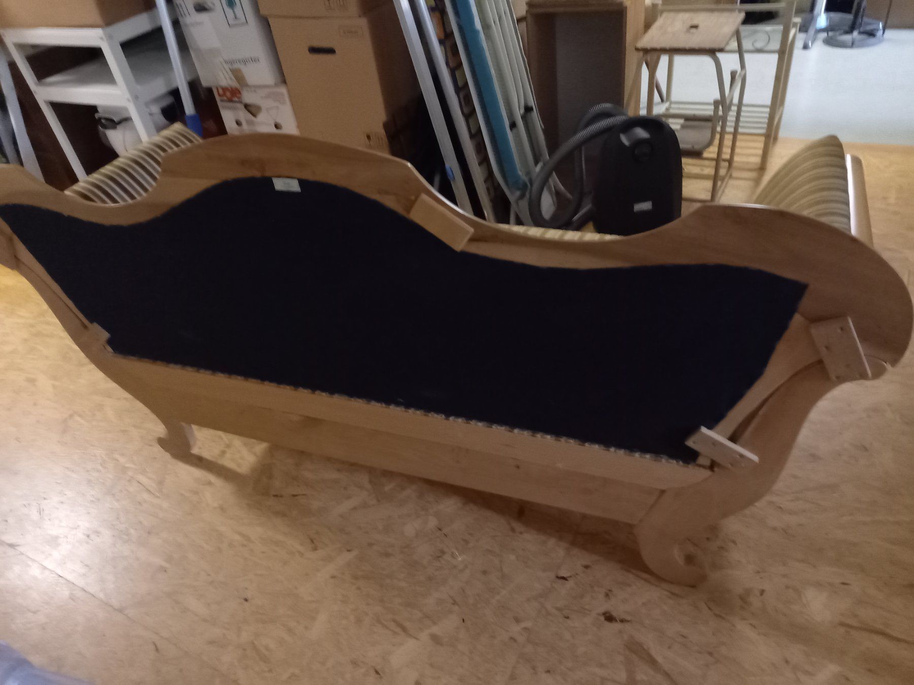 Divani: Antikes Sofa, gute Machart – Usato da Biglen venduto da BrockenhausGruenspan 2
