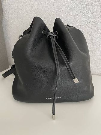 Schwarze Bucket Bag  Geflochtener Griff & Schultergurt