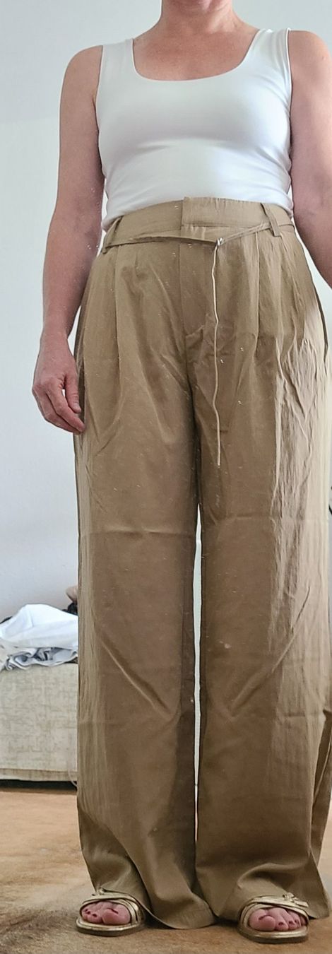 Primark Pantaloni: Stoffhose von Primark, Gr. 34 – Usato da Basel venduto da Luzora 2