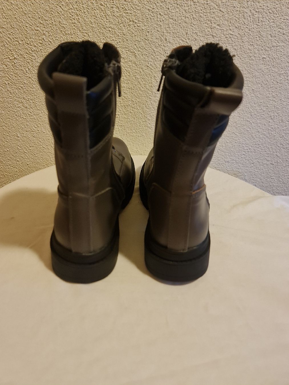 Damenschuhe: Robuste Winterstiefel,  Grösse 39 – Neu und originalverpackt aus triengen von fad_g29d 2