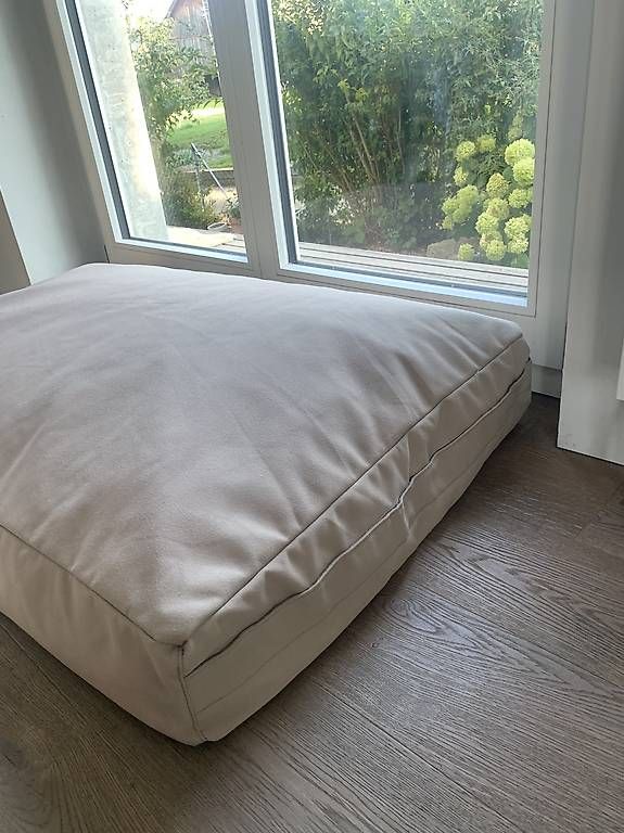 Niches, paniers: Hundebett – D'occasion à Wiler b.Utzenstorf par annahz 2