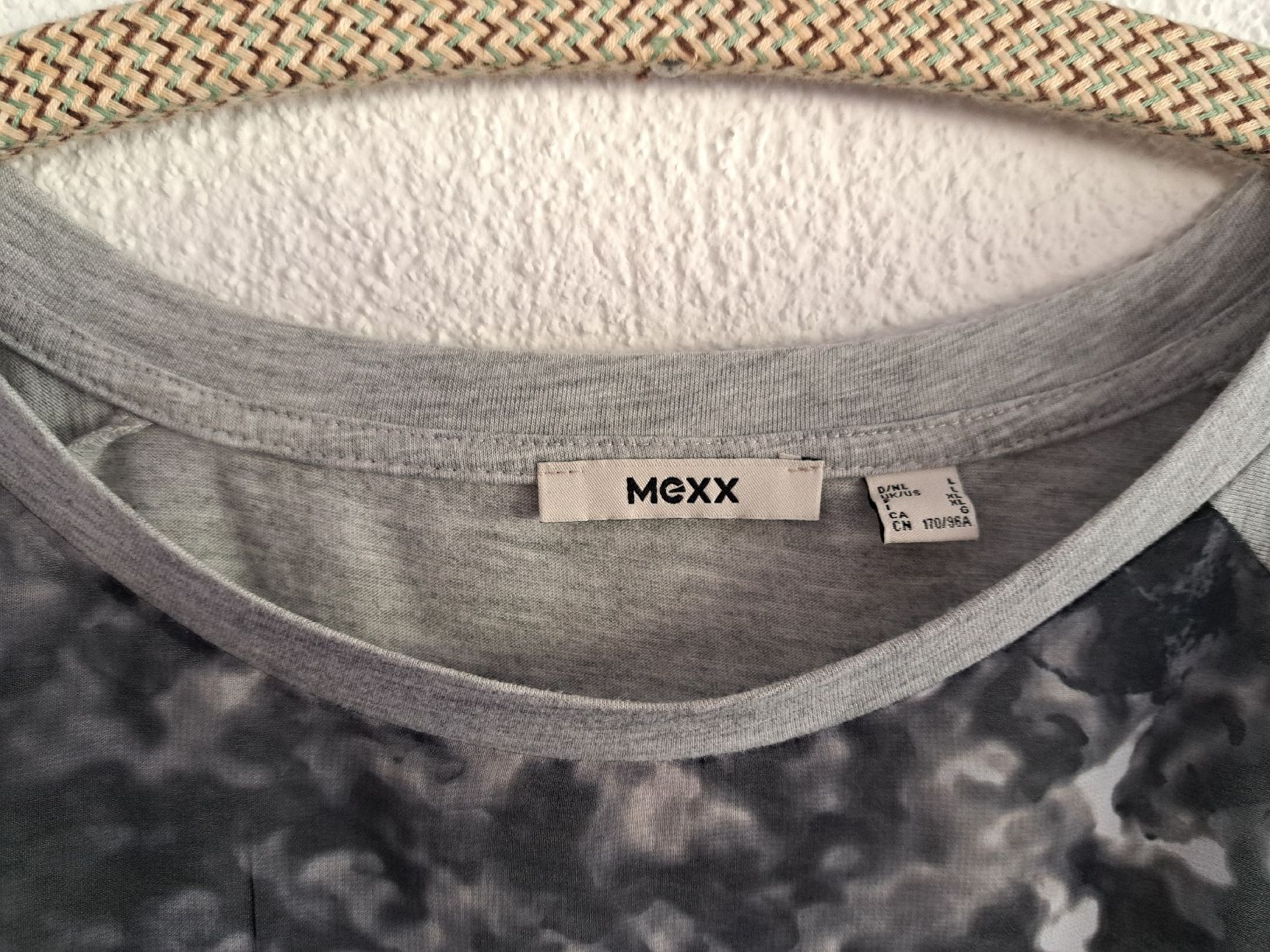 Mexx T-shirt: Tshirt Mexx L – Nuovo (secondo la descrizione) da Bergdietikon venduto da Staphylococcus 1