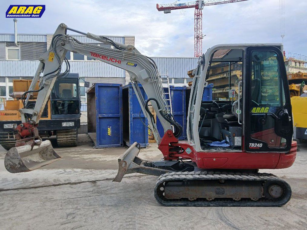 Takeuchi Escavatori: Takeuchi TB240 Minibagger – Usato da Hasle LU venduto da Arag08
