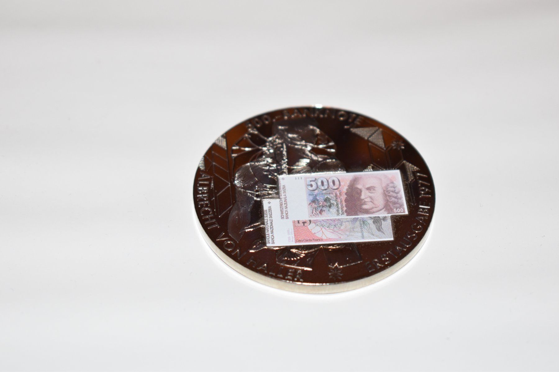 Medaillen: Médaille commémorative Billet de 500 Frs – Neu und originalverpackt aus Le Locle von skycomputer
