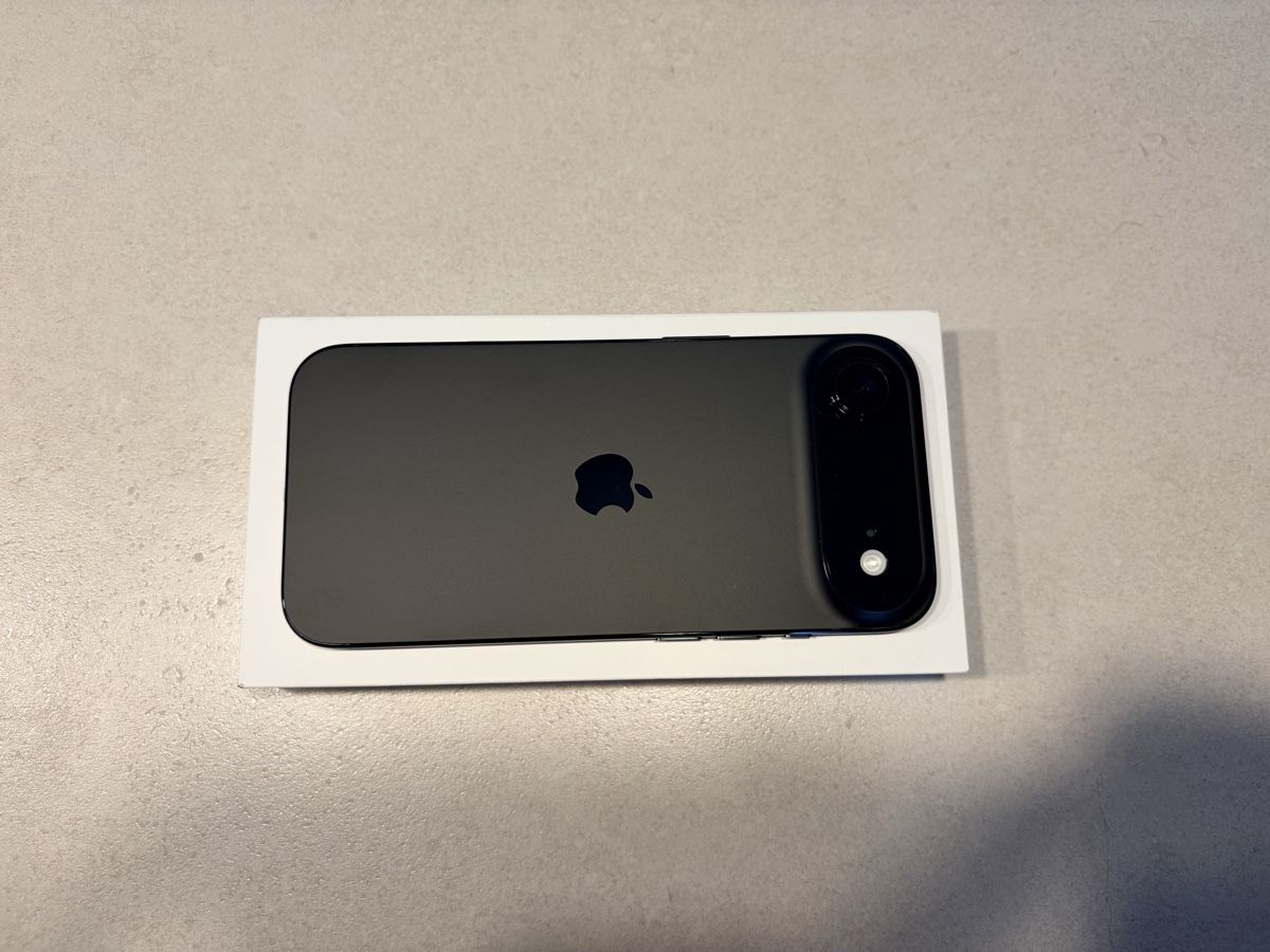 Apple Telefoni cellulari / Smartphones: Makelloses iPhone Air 256GB Space Black | 100% Batterie – Nuovo (secondo la descrizione) da Aesch BL venduto da Jilli.g 2