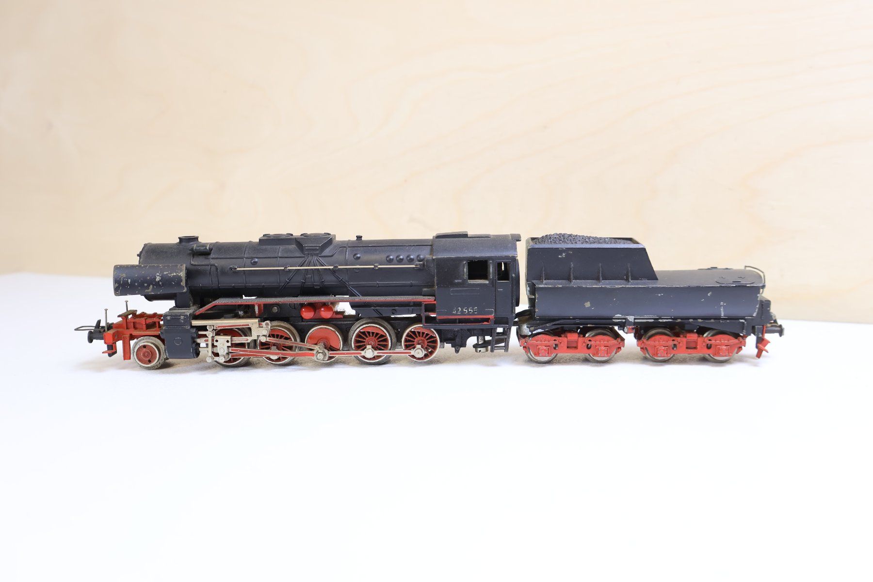 Trix Modellini di ferrovie: Trix Express grosse Dampflok BR 42 H0 - Metall – Usato da Winterthur venduto da Monstera 1