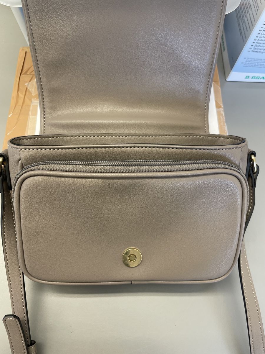Borse da donna: Borsa a tracolla – Usato da Cagiallo venduto da Misschiacci- 3