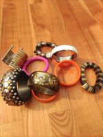 Modeschmuck - 10 Armreife und Ketten