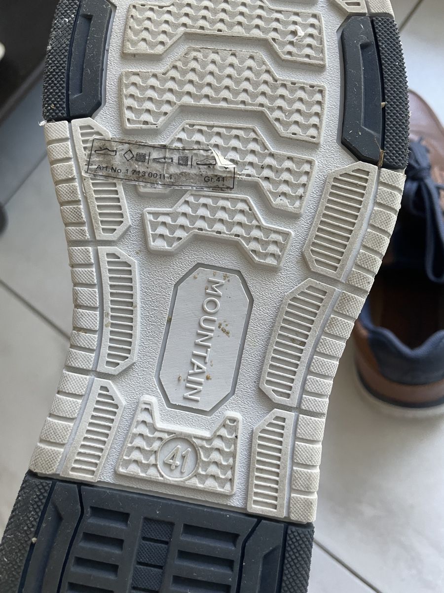 Scarpe da uomo: Herren Schuhe der Marke Mountain Beach, Grösse 41 – Usato da Wallisellen venduto da Charmant 1