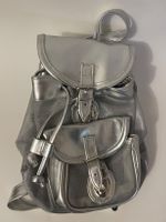 Silberner Cityrucksack