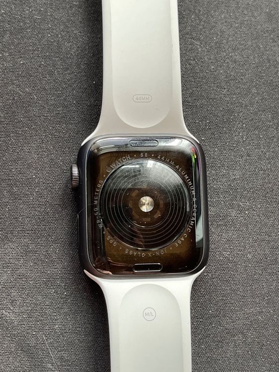 Apple Watch SE 2021 44mm Space Gray | Kaufen auf Ricardo