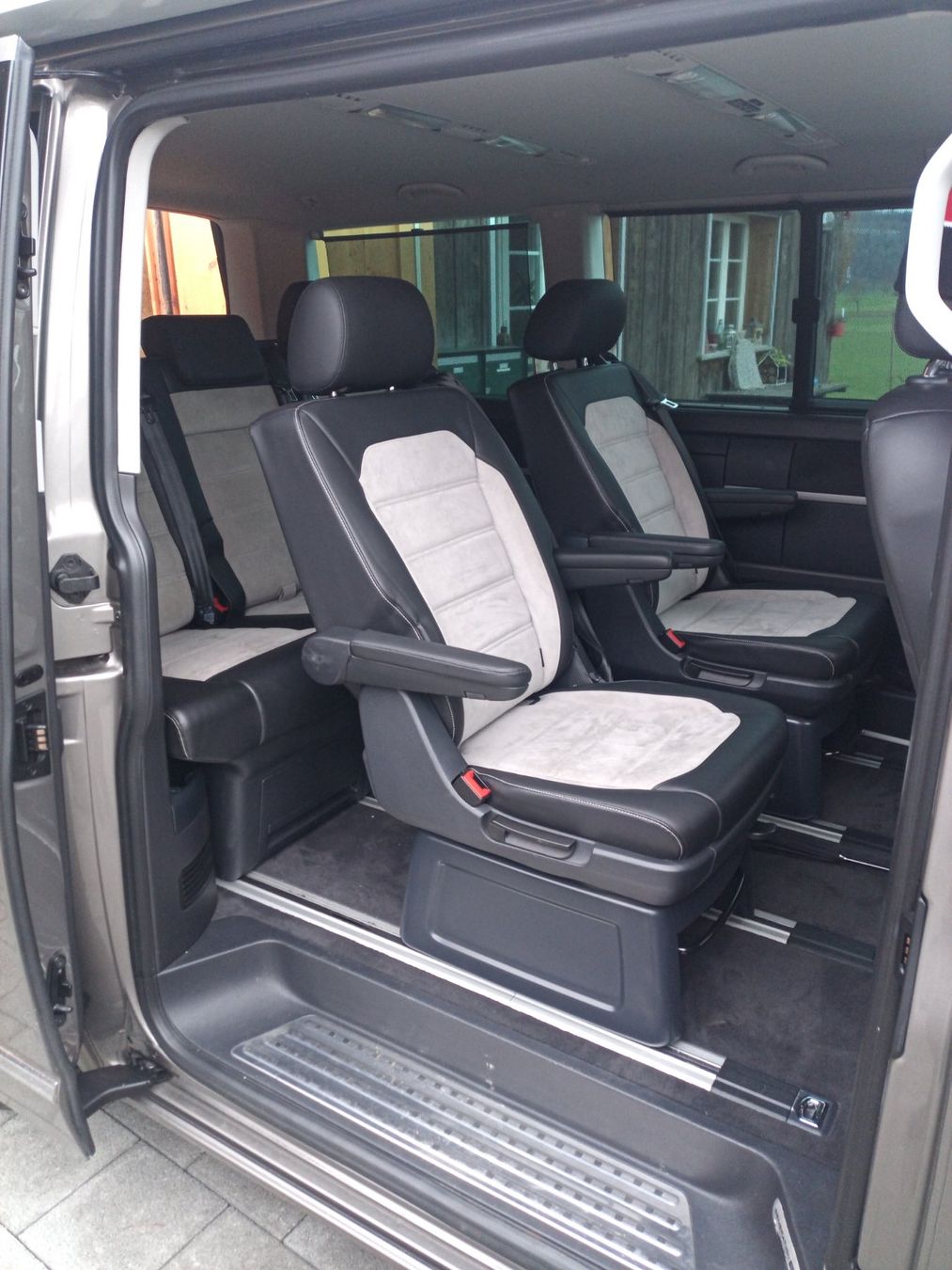 VW Automobili: VW T6 Generation Six 4Motion 204 PS – Usato da Messen venduto da Wood-Shop 3