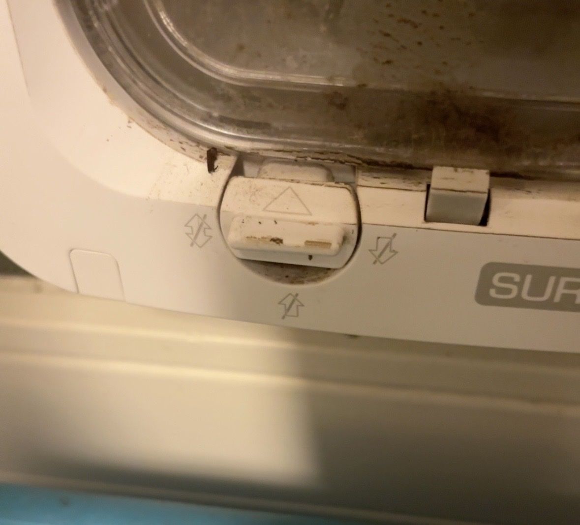 Chatières: SureFlap Katzenklappe mit Chip Leser – D'occasion à Otelfingen par Stme77 2