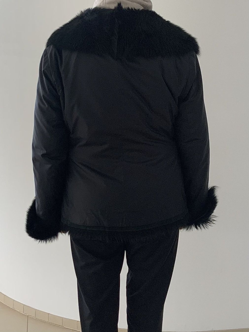 Giacche: Winterjacke schwarz von Elegance Gr. 42 – Usato da Wil SG venduto da horizonte254 4