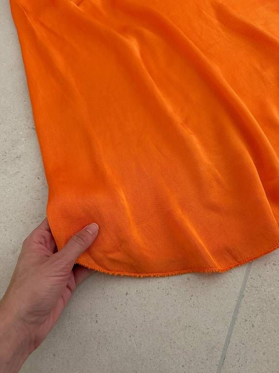 Vestiti: Satin Trägerkleid Gr. M NEW – Usato da Merlischachen venduto da GlamGarb 1