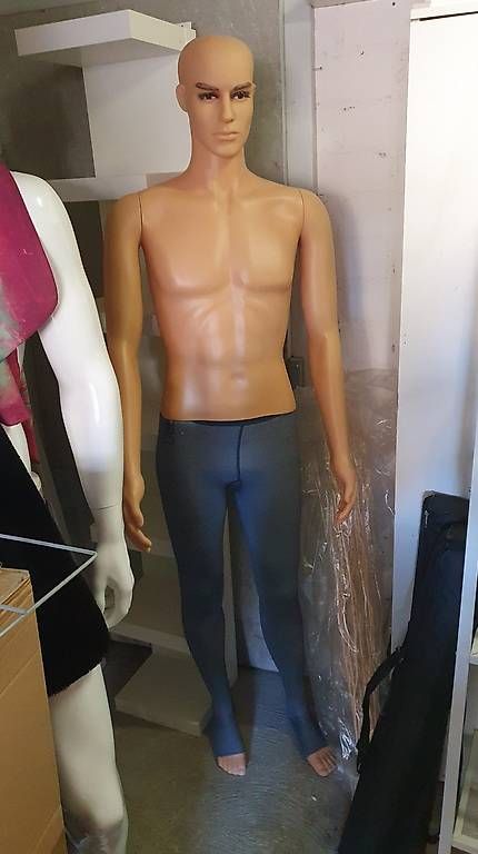Altro in Decorazioni & Accessori: Schaufensterpuppe  – Usato da Allschwil venduto da Mani6090 3