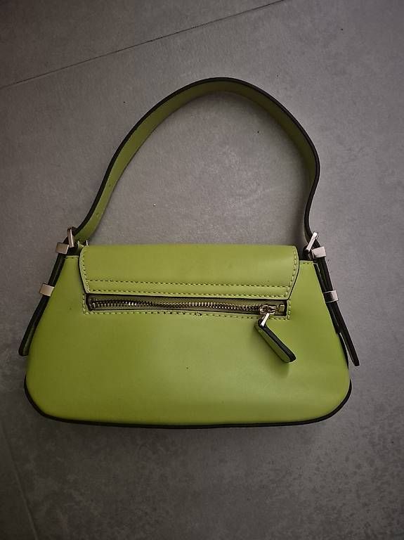 Borse da donna: Petit sac vert GUESS – Usato da Lausanne venduto da ser_6j2q 2