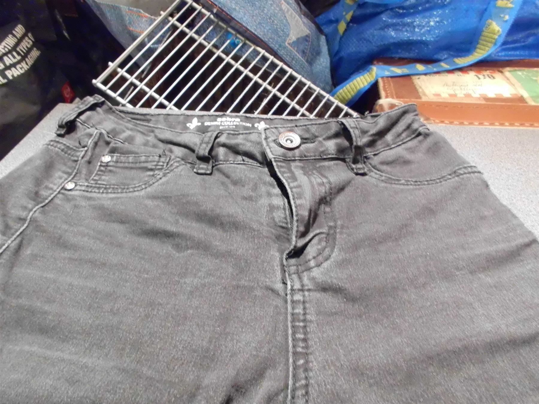 Zebra Pantalons: Hose Grösse 34, Zebra, schwarz – D'occasion à Zürich par Motzkuh 1
