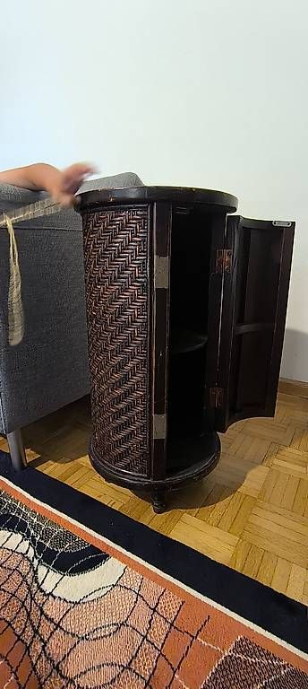Comodini: Alte Nachttisch  – Usato da Therwil venduto da Izo2901 2