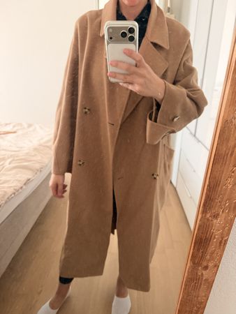Mantel camel, limited edition zara size S or M 
