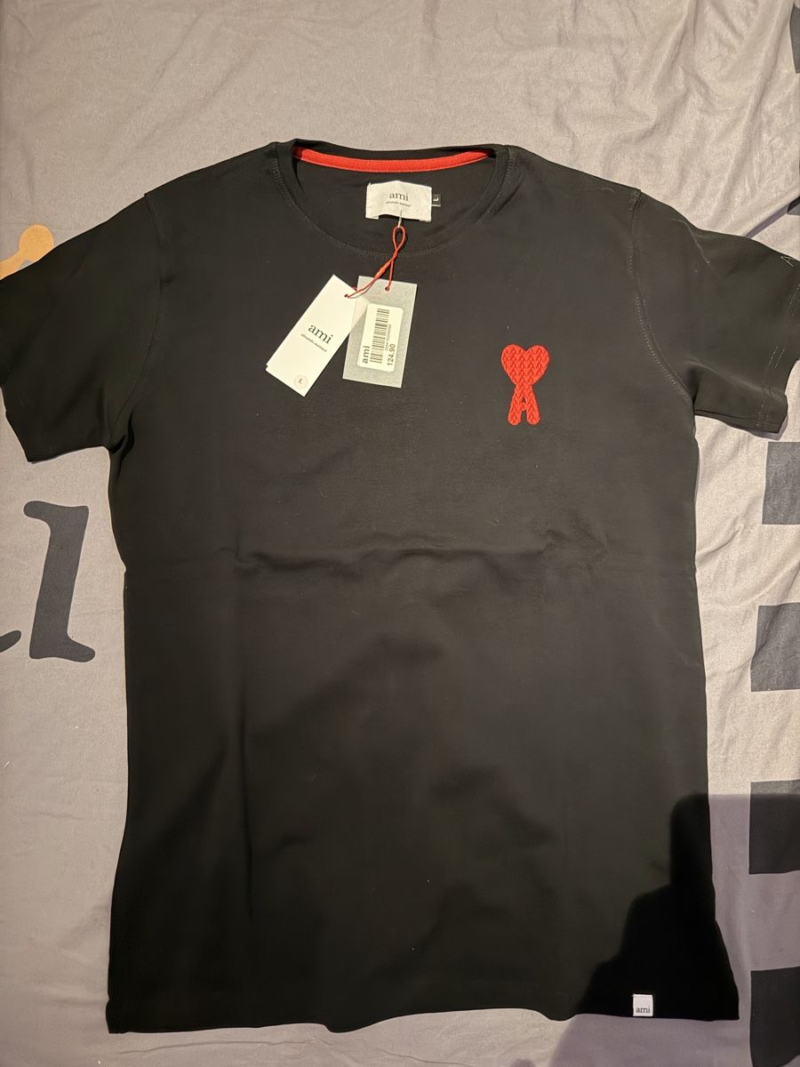 T-shirts: T shirt Ami – Neuf (Voir description) à Thônex par Mr_xxv 1