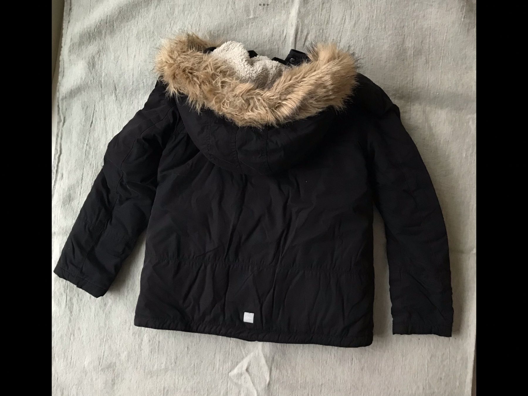 S.Oliver Jacken & Mäntel: Mädchen Winterjacke s.Oliver Grösse 140 – Gebraucht aus uster von articles 1