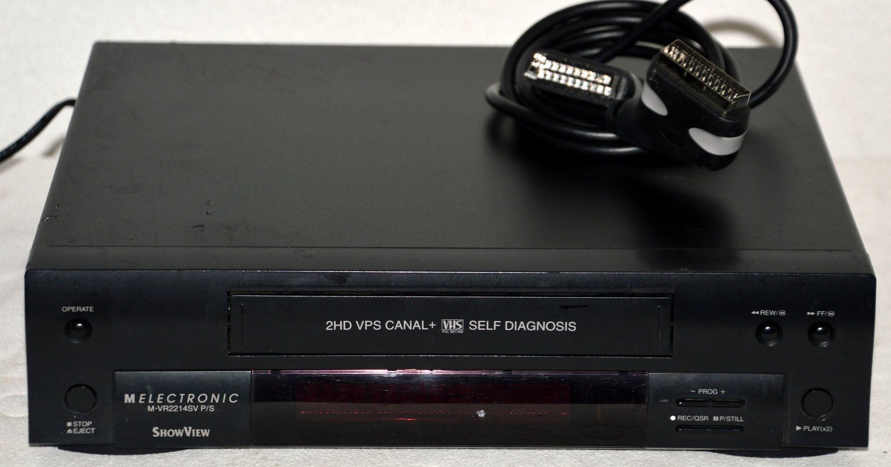 Registratori: Videorecorder / magnétoscope Melectronic M-VR2214SV – Usato da Collonges venduto da arashee
