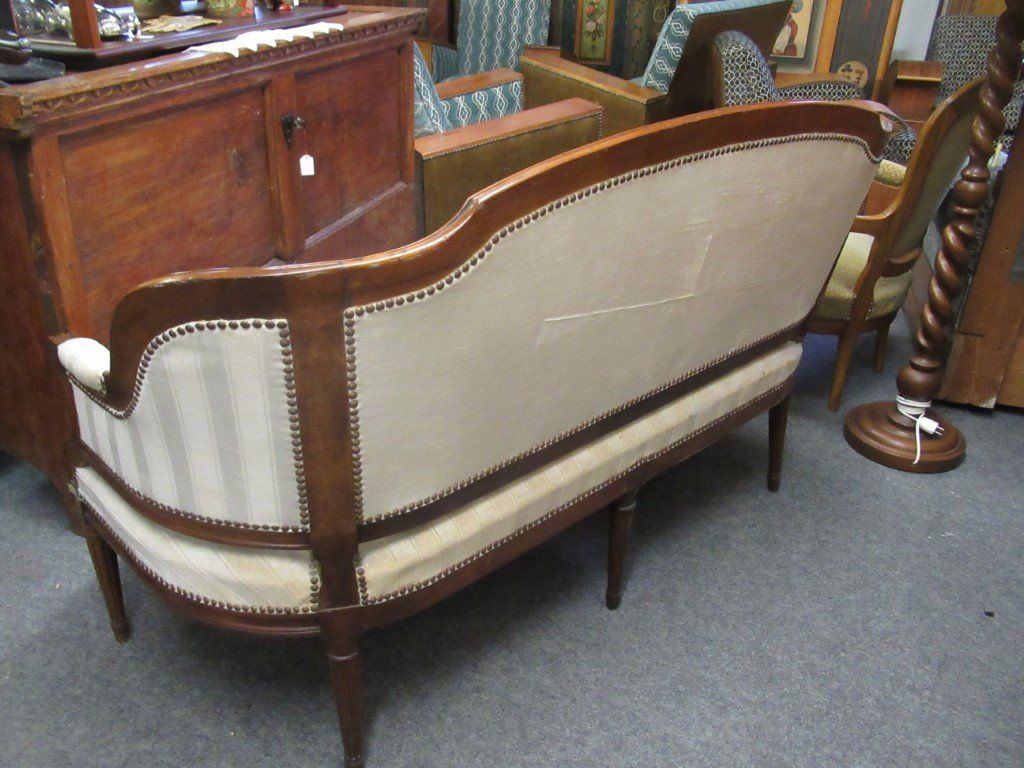 Divani: Freistehendes Sofa mit Stoffbezug. – Usato da Flums venduto da Flumsantik 3