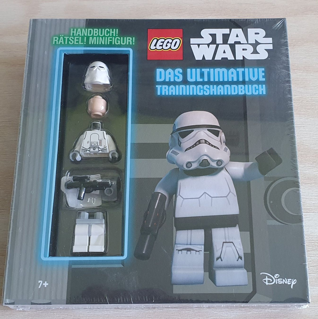 Lego Giocattoli: LEGO Star Wars - Das ultimative Trainingshandbuch, Neu – Nuovo e nell'imballaggio originale da Reinach BL venduto da jcc.Basel