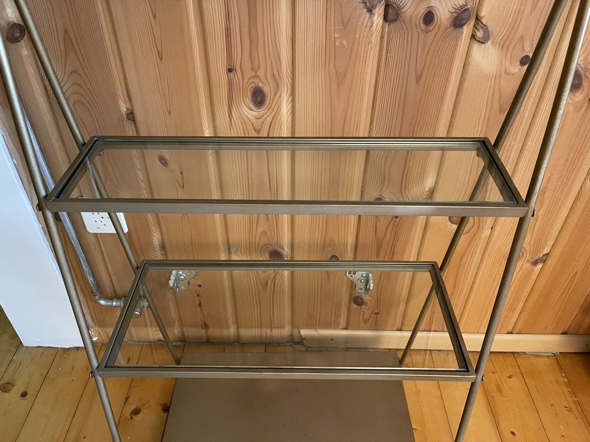Scaffali: Regal aus Metall mit Glasplatten Messingoptik – Nuovo (secondo la descrizione) da Mels venduto da Atelier-Ale 2