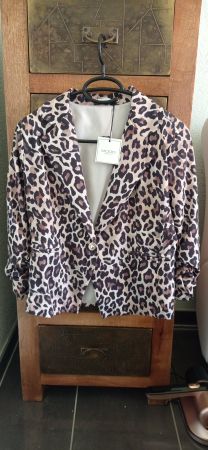 Leichter Sommerblazer im Leopardenmuster, Grösse 36