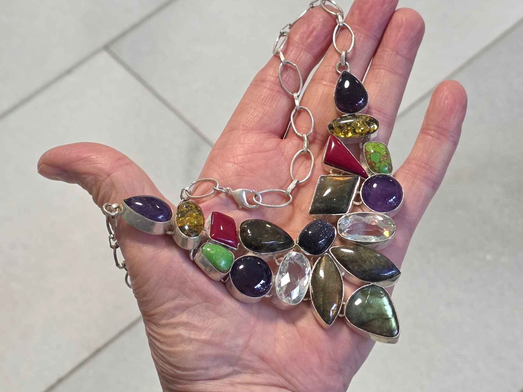 Catenine: Collier mit bunten Steinen in Silber neu – Nuovo (secondo la descrizione) da Zürich venduto da Bieter04 9