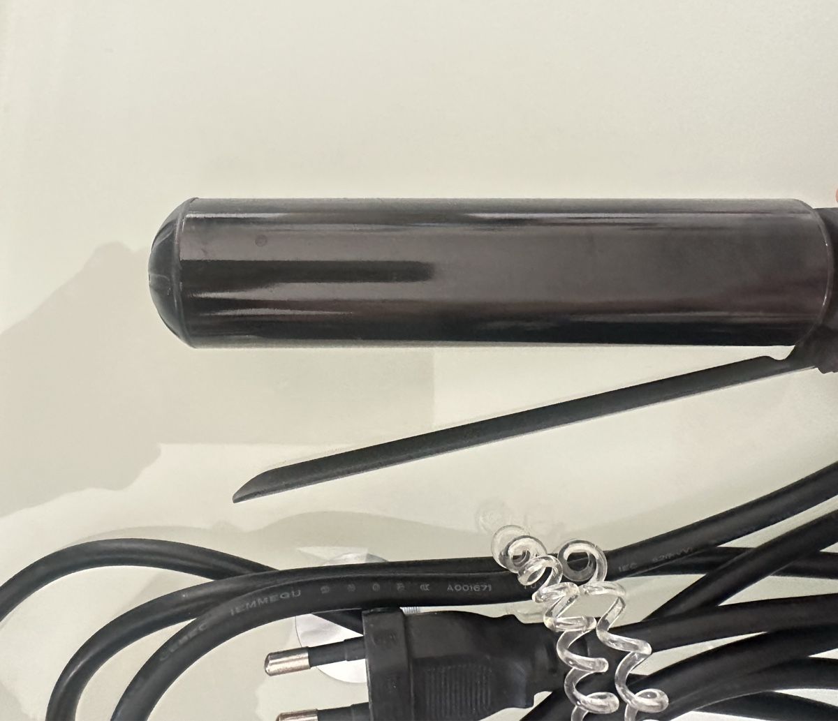 Piastre & Arricciacapelli: Lockenstab Coiffeur Friseur Bedarf Haar Locken – Usato da Sursee venduto da Betlaze 1