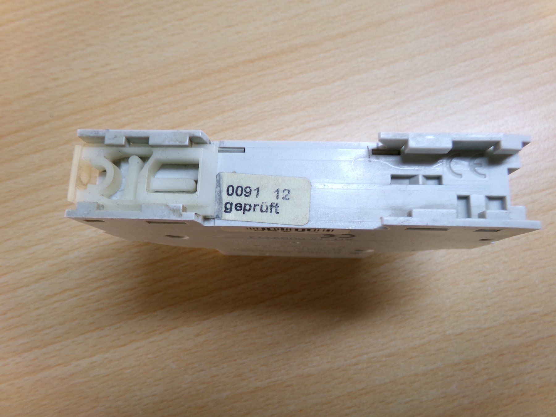Composants électroniques: Schrittschalter Dold IK8800 230VAC – D'occasion à Hombrechtikon par Maloev17 4