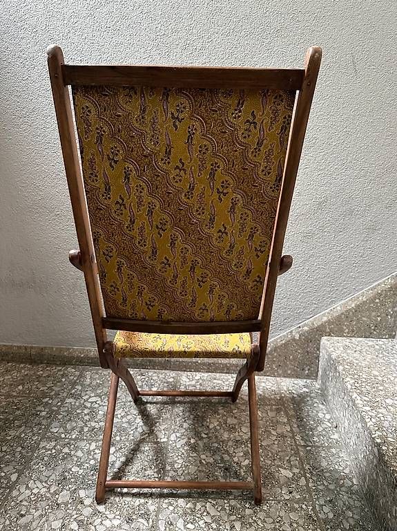 Chaises: 2 antike Holz-Klappstühle mit Stoffbezug – D'occasion à Zürich par voll-l 4