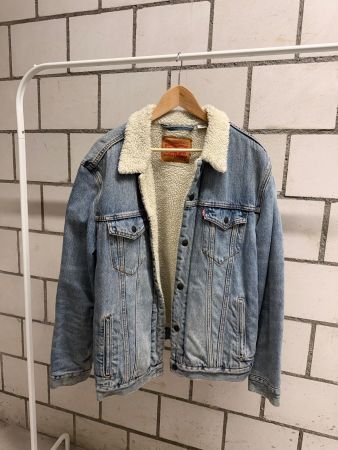 Levi's Jeansjacke mit Teddyfutter blau & sehr gutem Zustand