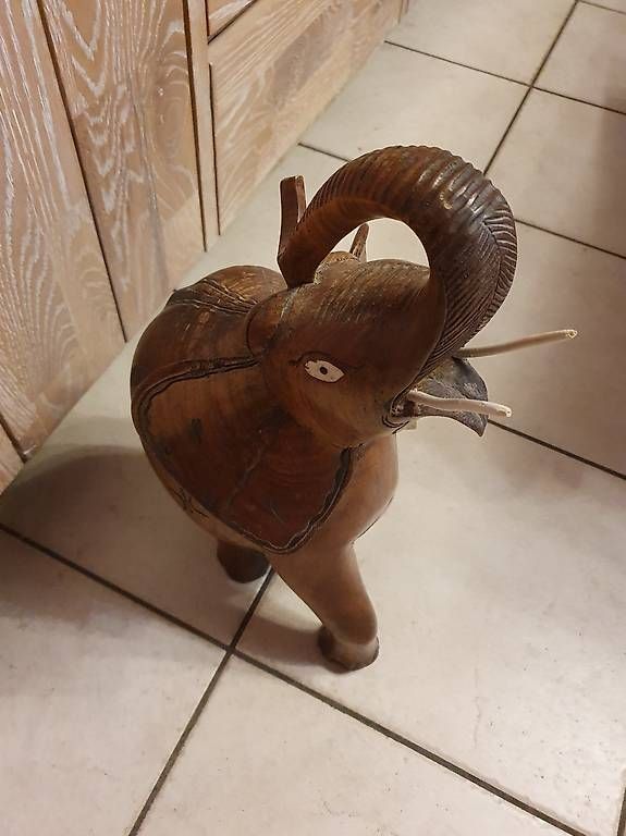 Statuette: Eléphant en bois – Usato da La Chaux-de-Fonds venduto da Titine28