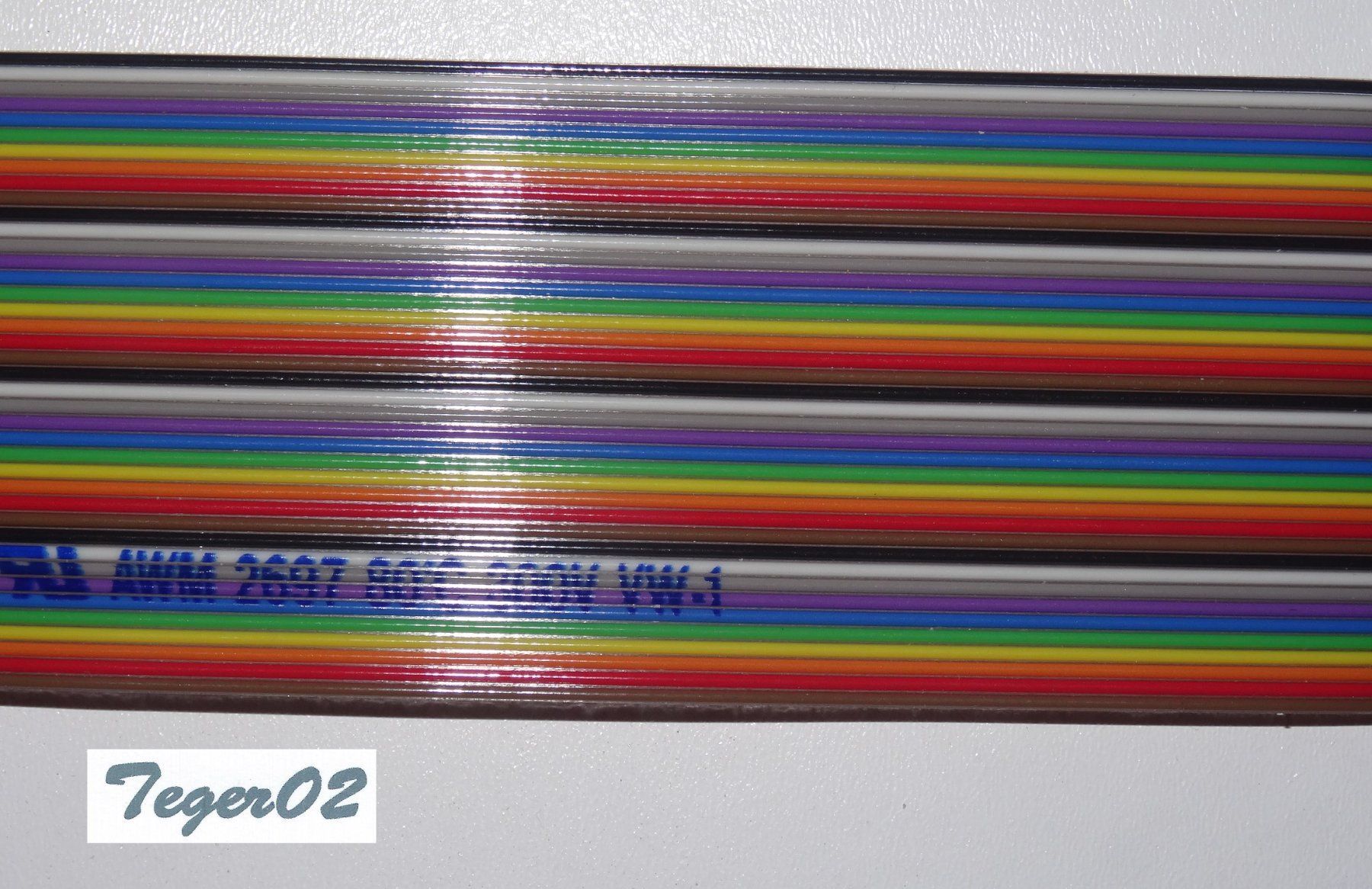 3M Cavi: Flachbandkabel 40 Adrig – Nuovo (secondo la descrizione) da Hochdorf venduto da Teger02