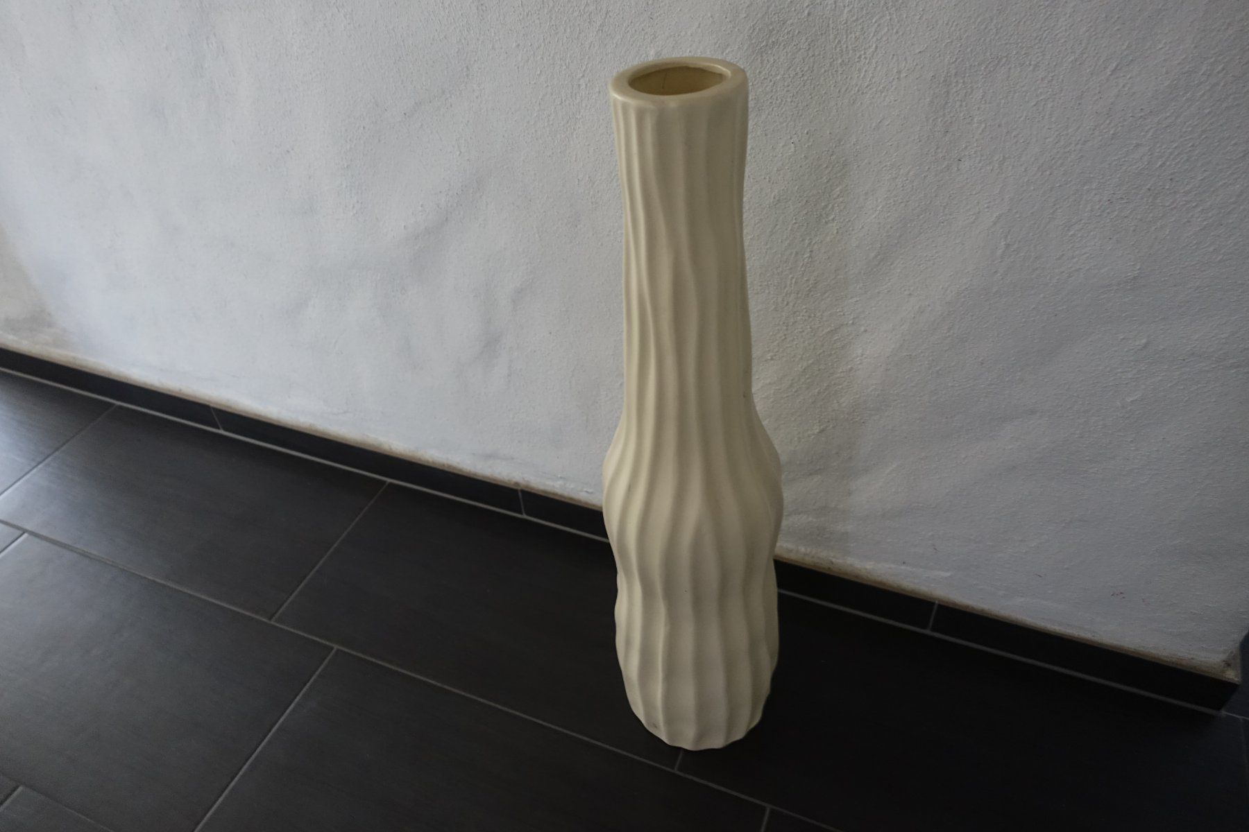 Vasi & Recipienti: schöne Blumenvase/Bodenvase – Usato da Belp venduto da Mazarron58
