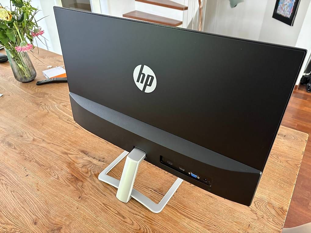 Monitor: HP 27es Monitor – Usato da Fällanden venduto da Carioca30 1