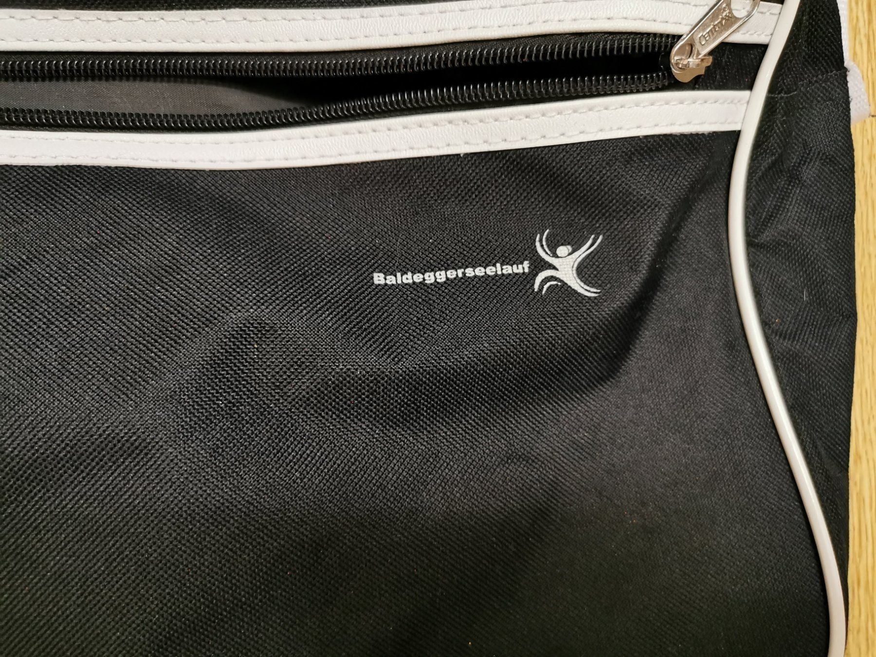 Taschen: Tasche – Neu (gemäss Beschreibung) aus Spiegel b. Bern von JeromeG9 2