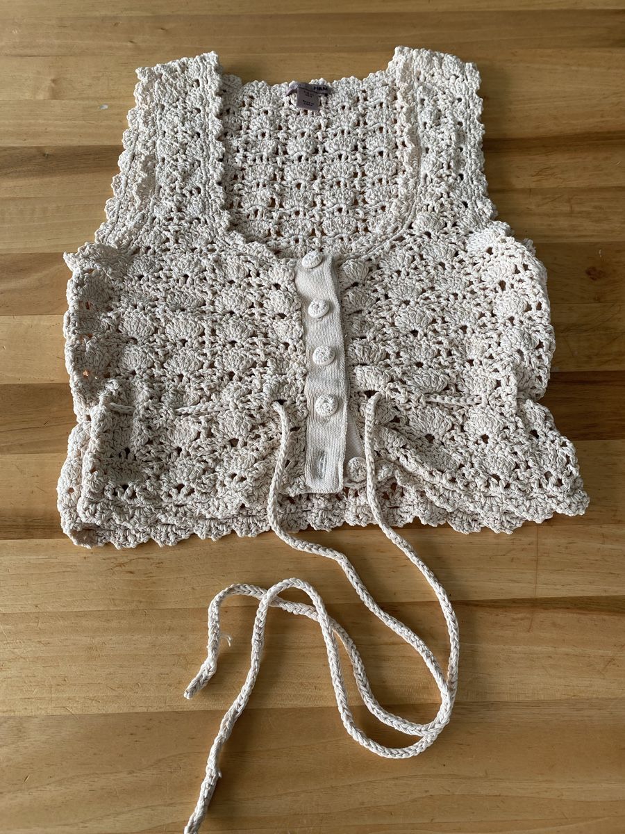 H&M Gilet & Giacche senza maniche: H&M Häkel-Weste Gr. 34, beige – Usato da Hittnau venduto da Birdie68