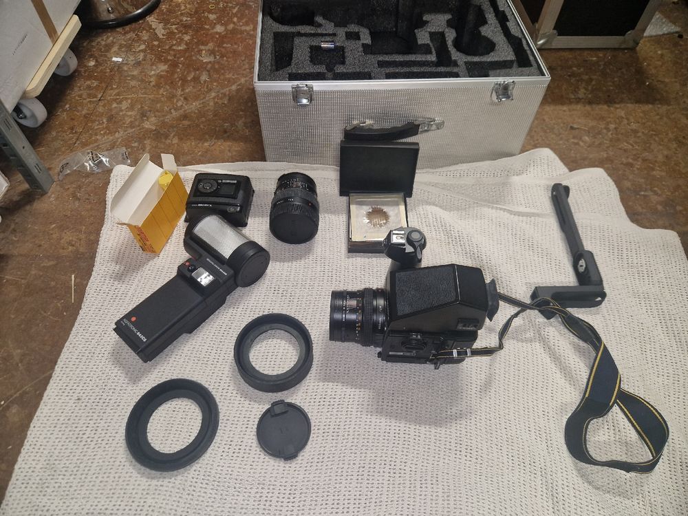 Zenza Bronica GS-1 ETRS Mittelformat Kamera Set - Top! (Gebraucht) in ...
