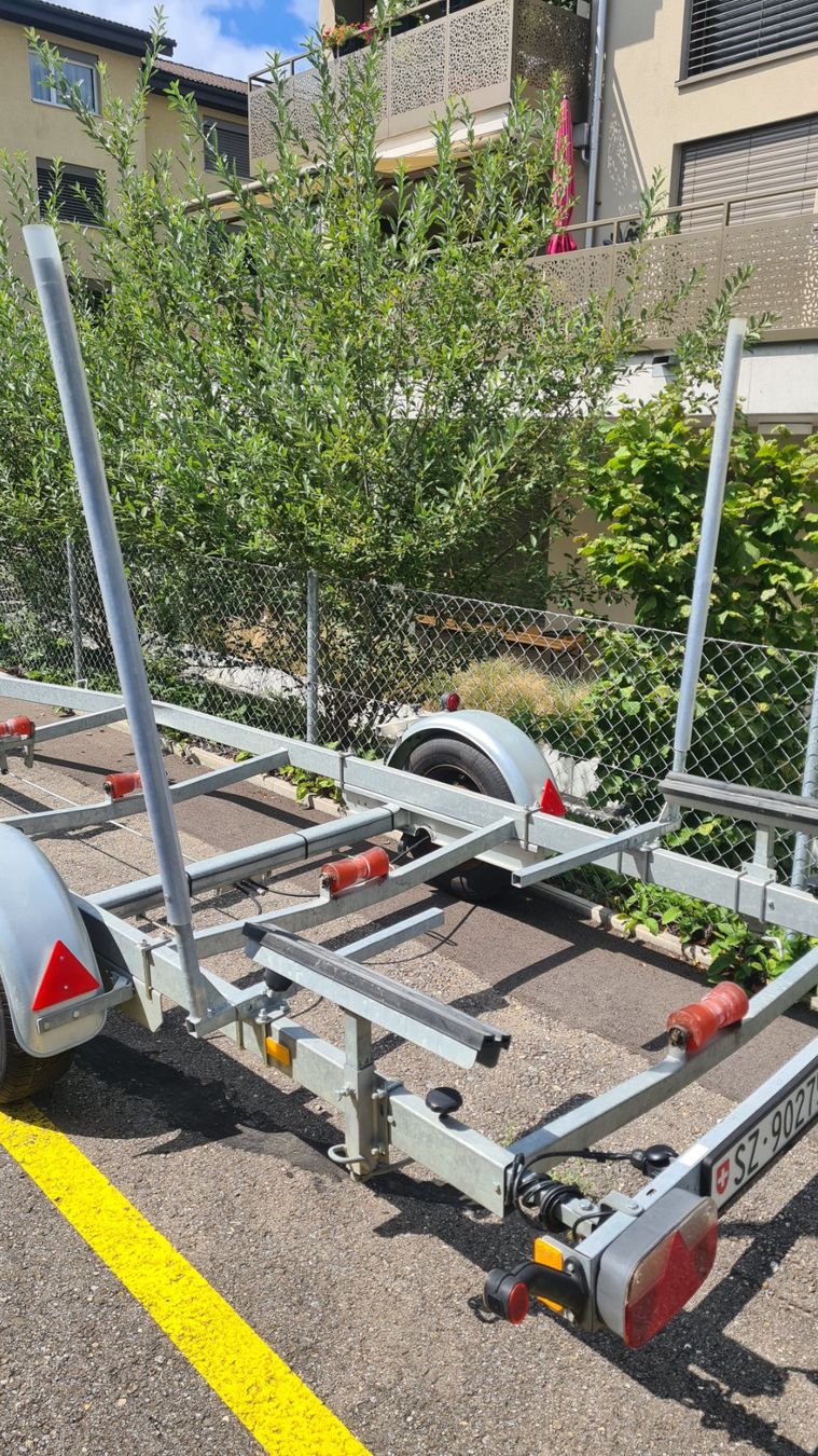 Harbeck Anhänger: Bootstrailer Harbeck B 1300 (MFK 28.5.2024) – Gebraucht aus Lachen SZ von Manozurf 1