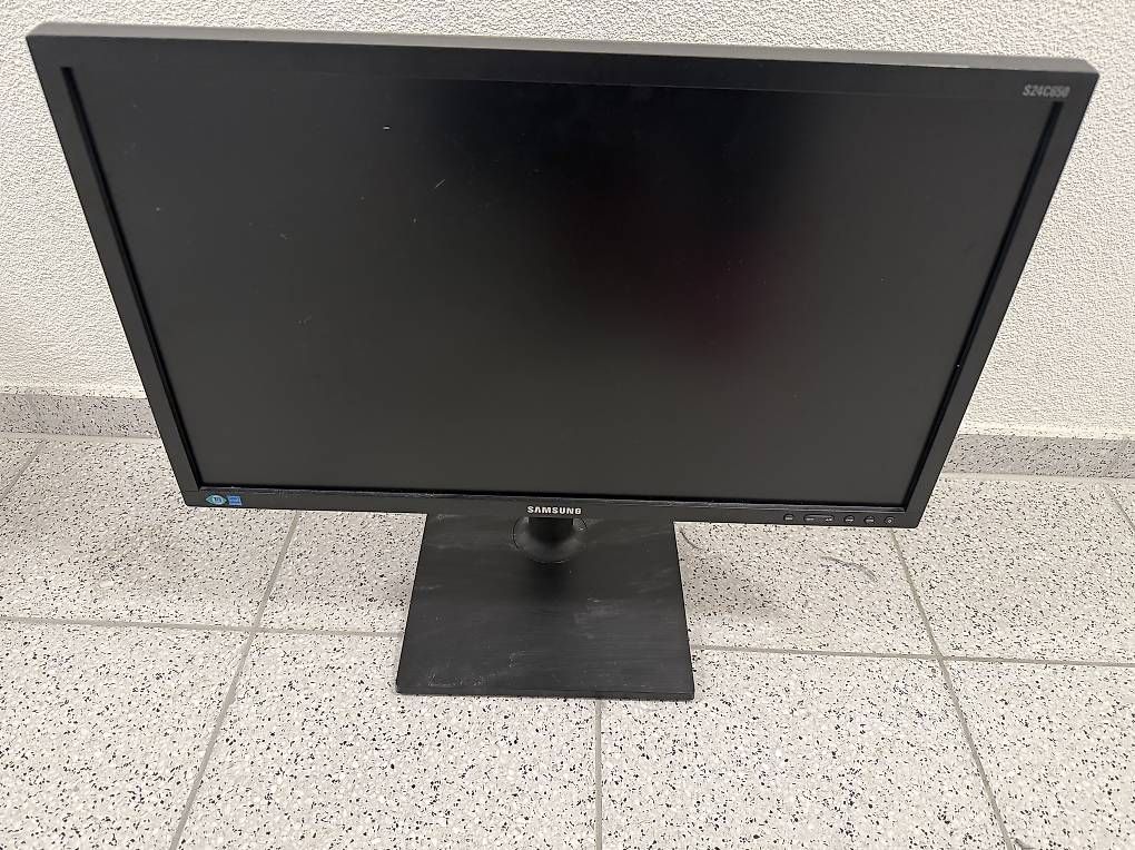 Ecrans: Bildschirm Samsung – D'occasion à Zürich par mel_v8qp