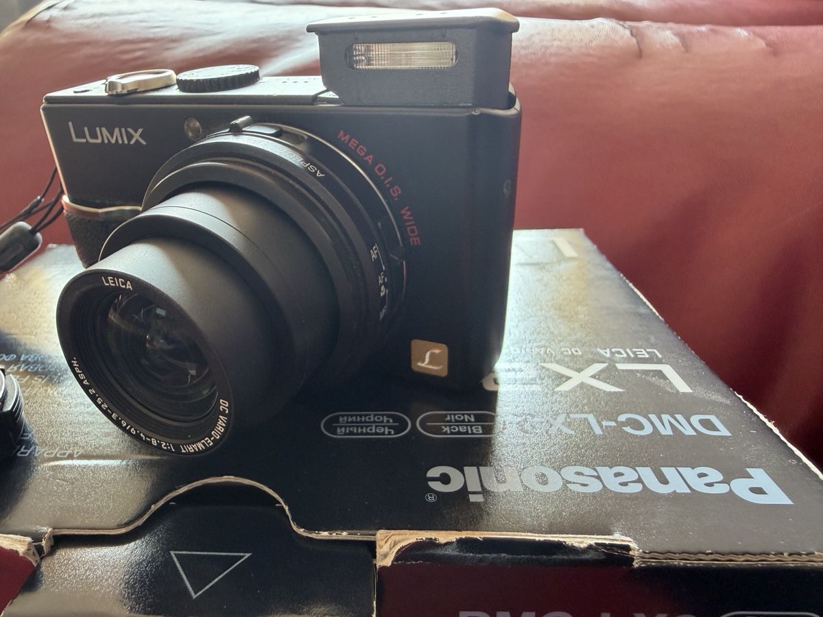 Panasonic Fotocamera: Lumix DMC-LX2 Leica Camera – Usato da Schlieren venduto da Kamacho