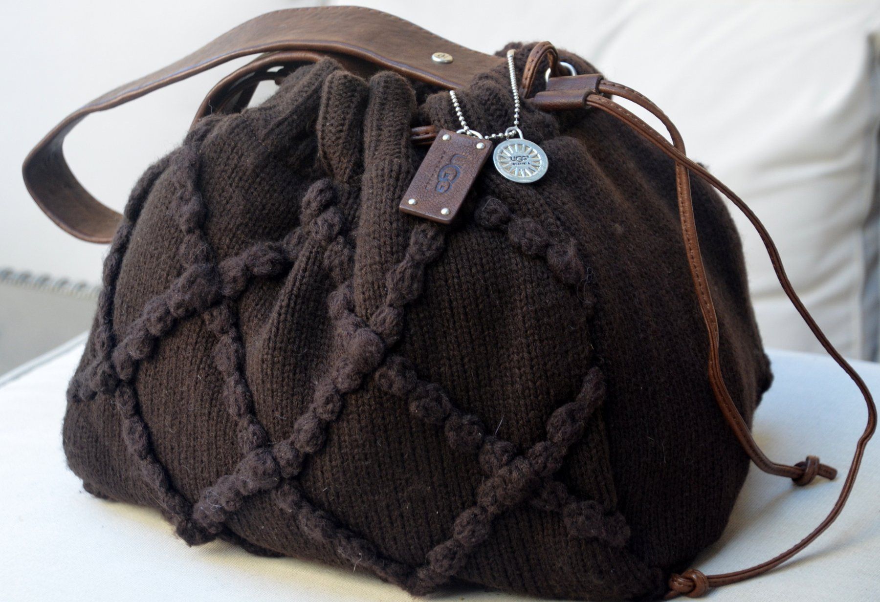 Ugg Borse da donna: UGG Tasche / sac – Nuovo (secondo la descrizione) da Collonges venduto da arashee 2
