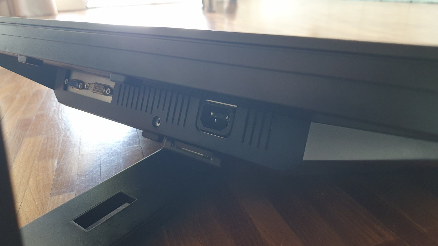 Dell Monitore: PC-Bildschirm, Computer Bildschirm Dell – Gebraucht aus Wallisellen von Sica1000 4