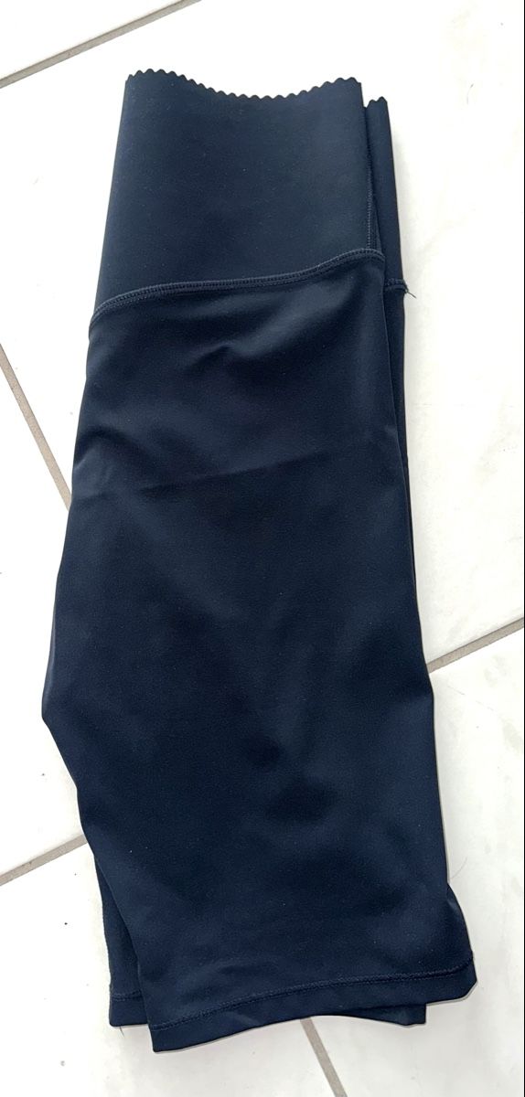 H&M Leggings: H&M SHAPING LEGGINS GR. S neuwertig  – Nuovo (secondo la descrizione) da Unteraegeri venduto da MH203 3