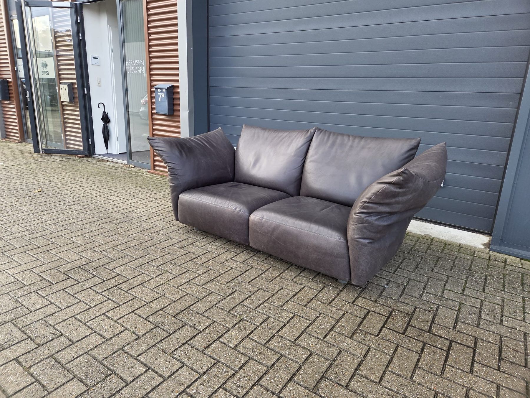 Edra Divani: Edra - Standard sofa by Francesco Binfaré – Usato da Gelderland venduto da HermsenDesign